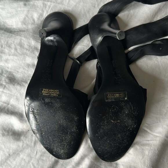 BCBG Mary-G Tie up heels - Picture 3 of 4